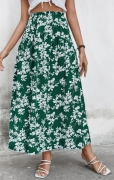 Zelená sukně s bílým květem